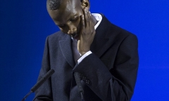 Người anh hùng trong vụ khủng bố Paris trở thành công dân Pháp