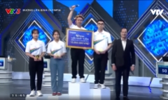 Thua ở vạch xuất phát nhưng thắng ở vạch đích, nam sinh Hà Nội xuất sắc giành vòng nguyệt quế