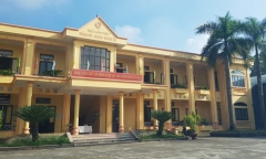 Hải Dương: Đình chỉ nữ cán bộ xã thu tiền người dân để có thẻ đi đường