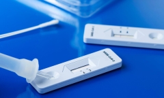 Khi nào test nhanh 2 vạch không đồng nghĩa dương tính với SAR-CoV-2?