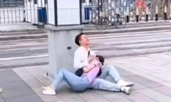 Cô gái gào khóc giữa đường vì bị bạn trai 6 năm hủy hôn, biết lý do cộng đồng mạng chỉ biết thở dài