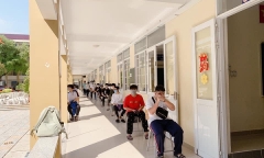 Phát hiện 4 nữ sinh vừa thi xong tốt nghiệp THPT dương tính với SARS-CoV-2