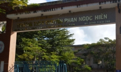 Xôn xao tin 