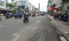 Vụ ông chủ tiệm điện thoại bị đâm chết trong đêm: Nghi phạm khai gì?