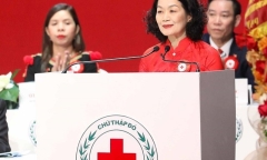 Bà Bùi Thị Hòa được bầu giữ chức Chủ tịch Hội Chữ thập đỏ Việt Nam lần thứ XI, nhiệm kỳ 2022-2027