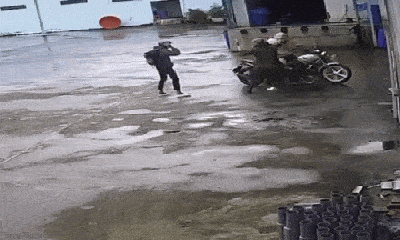 Vụ clip cảnh sát dùng dùi cui đánh nam sinh: Giám đốc Công an Sóc Trăng nói gì?