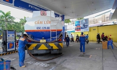 Petrolimex giải trình về khoản lỗ hơn 700 tỷ của công ty mẹ