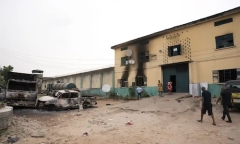 Các tay súng Nigeria tấn công nhà tù, 575 tù nhân mất tích