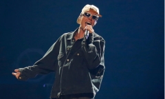 Justin Bieber hủy tour diễn toàn cầu