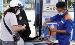 Giá xăng tăng hơn 700 đồng/lít trong kỳ điều hành đầu tiên của năm Giáp Thìn