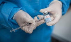 6 tháng sau khi tiêm liều thứ 2, hiệu quả của vaccine Moderna là bao nhiêu?