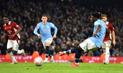 Chân sút trẻ James McAtee lập hat-trick, Man City thắng đậm Salford City