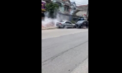 Clip: Tài xế Xpander dùng xe mình chặn Mercedes mất lái, cứu người bất tỉnh