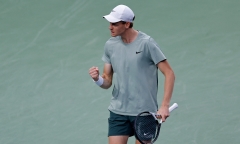 Sinner “ngáng đường” Djokovic giành danh hiệu thứ 100 trong sự nghiệp 