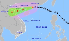 Bão Wipha giảm một cấp, dự báo mạnh trở lại khi vào vịnh Bắc Bộ