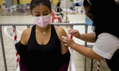 WHO: Nên tiêm mũi vaccine ngừa COVID-19 tăng cường