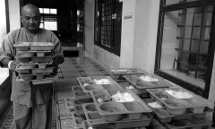 Chủ tịch nước Nguyễn Xuân Phúc gửi thư chia buồn, động viên vợ anh Vũ Quốc Cường
