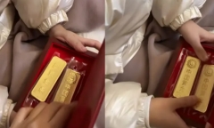Bé trai mầm non bất ngờ mang thỏi vàng gần 400 triệu đồng tặng bạn gái, sự thật khiến ai cũng bật cười
