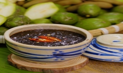 Mách bạn cách làm món tôm xào trộn xoài đơn giản, thanh mát chỉ với vài bước