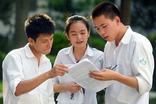 Gần 100 trường công bố điểm xét tuyển, điểm chuẩn dự kiến