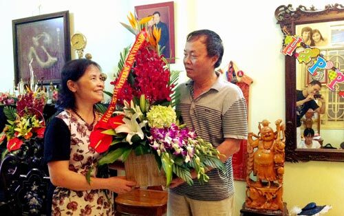 Dân mạng phát sốt với bài thơ tặng vợ ngày 8/3 