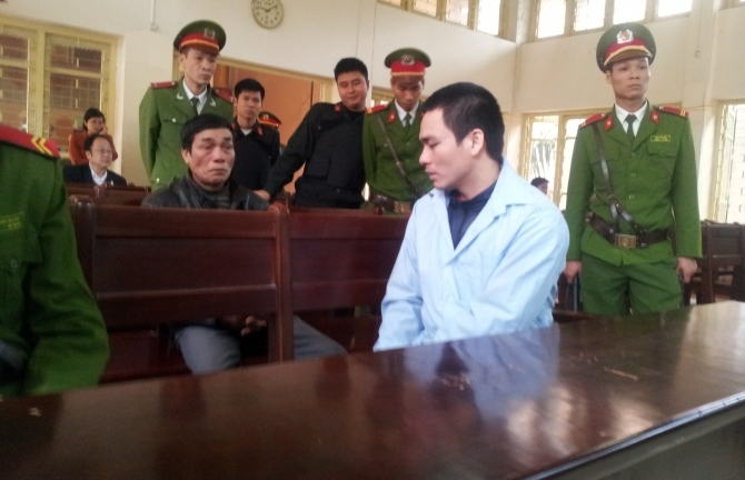 Cha con Lý Nguyễn Chung nước mắt lưng tròng gặp nhau