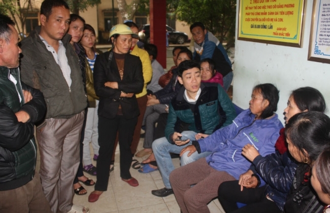 Mẹ con sản phụ tử vong, người nhà vây bệnh viện