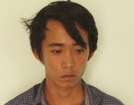 Bắt đối tượng hiếp dâm rồi cướp tài sản của phụ nữ đi đường