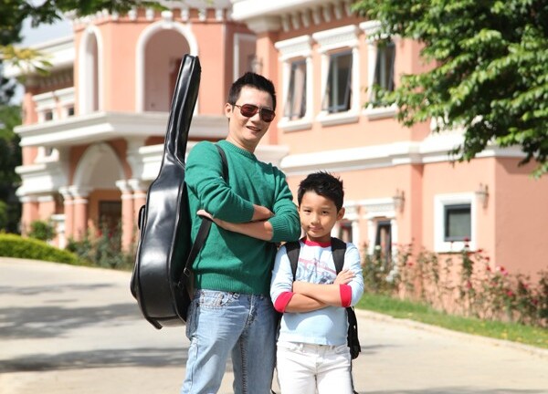 Con trai Hoàng Bách lo... ế vợ khiến bố 'giật mình'