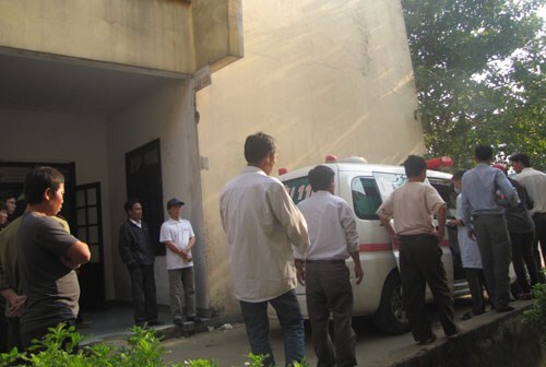 Bệnh nhân tử vong sau truyền dịch, người nhà vây kín bệnh viện