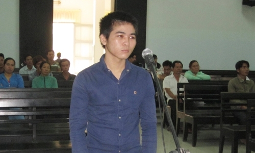 Thanh niên trẻ nếm 