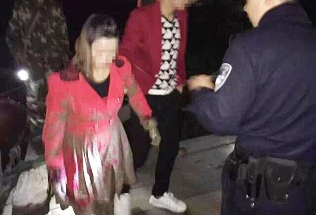 Người yêu mới, người yêu cũ nhảy sông thử lòng bạn trai