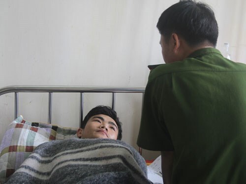 Sập giàn giáo ở Hà Tĩnh: Giàn giáo rung lắc, chỉ huy vẫn bắt làm việc