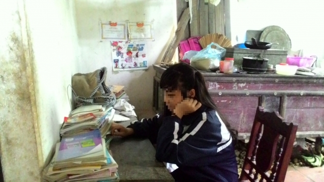 Con bị đánh lún xương cánh mũi, bố vẫn xin tha