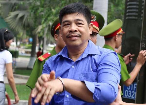 Xét xử vụ em giết chị trong ngày giỗ cha