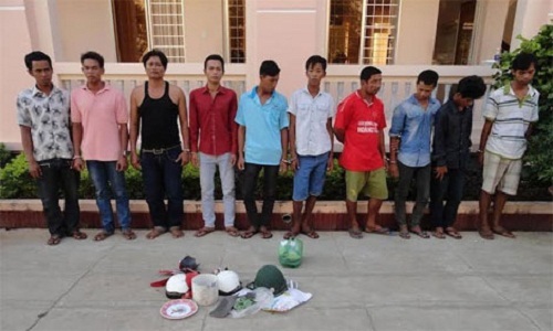 Trà Vinh: 10 thanh niên truy sát nạn nhân đến chết 