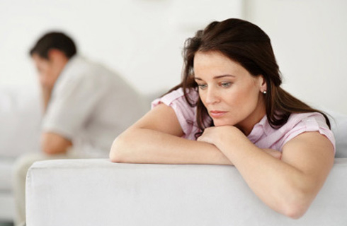 Chồng dẫn người yêu cũ về nhà cùng lời đề nghị sửng sốt