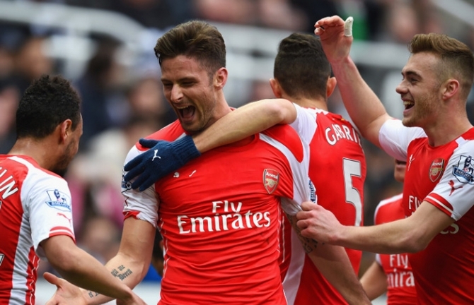 Burnley vs Arsenal, 23h30 ngày 11/4: Quỷ bám đằng sau đấy, Wenger! 