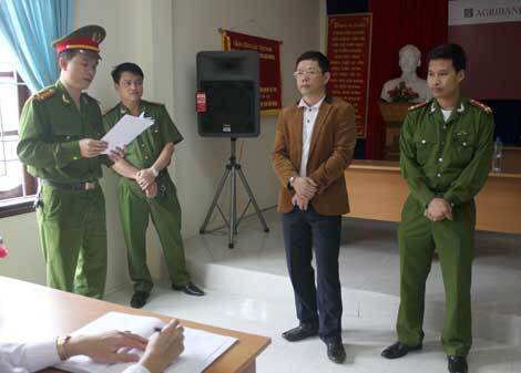 Bắt giữ nguyên Phó phòng một ngân hàng