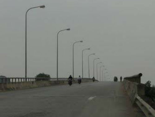 Cô gái mang bầu nhảy sông tự tử vì mâu thuẫn mẹ chồng