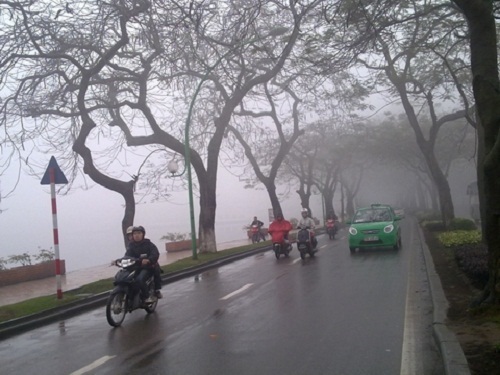 Dự báo thời tiết ngày 24/4: Bắc Bộ có mưa rào và dông rải rác