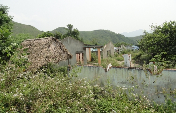 Khi tình - tiền “đội nón” theo thầy bói