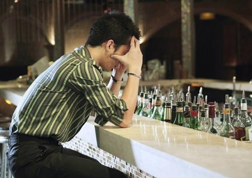 Đòn trừng phạt 'tàn ác' dành cho người chồng phụ bạc