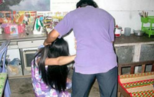 Làm chết người vì can vợ chồng hàng xóm đánh nhau bị tội gì?