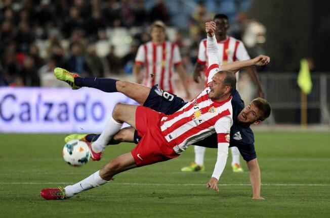 Vòng 36 La Liga, Almeria 1-2 Malaga