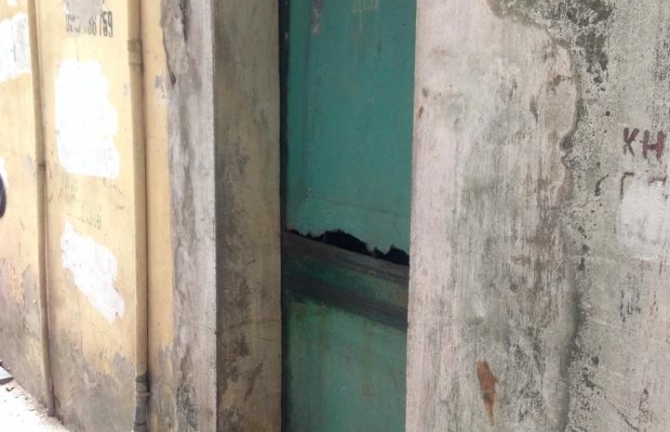 Thiếu nữ 18 tuổi sát hại người tình của mẹ giữa đêm