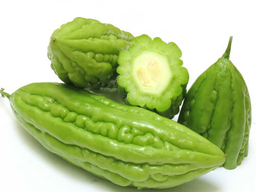 Canh cua mướp đắng lạ miệng khiến cả nhà ngạc nhiên