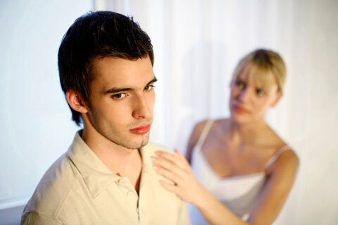 Lời trần tình của gã đàn ông bỏ vợ mới cưới chạy theo tình cũ