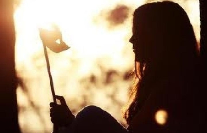 Người đàn bà sa ngã “bất lực” nhìn chồng sống chung với người khác