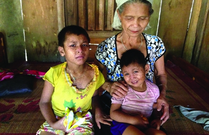 Lời kêu cứu nơi bệnh lạ cướp đi mạng sống của người dân